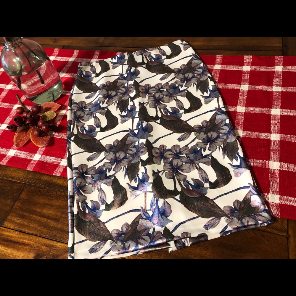 Beautiful floral pencil skirt